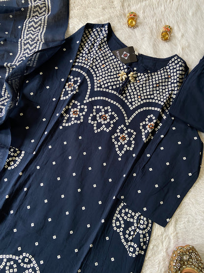 Bandani / Bandhej Print Cotton Aline Kurti With Palazzo And Dupatta.. Cotton Suit Sets For Women Online India. Shop the Latest Festive Summer Collection at Shivani Designer Kurti.