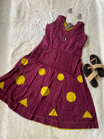 Aplic Work Cotton Anarkali Sleeveless Kurti And Palazzo. Cotton Anarkali Kurti Sets For Women Online India. Shop the Latest Festive Summer Collection at Shivani Designer Kurti.