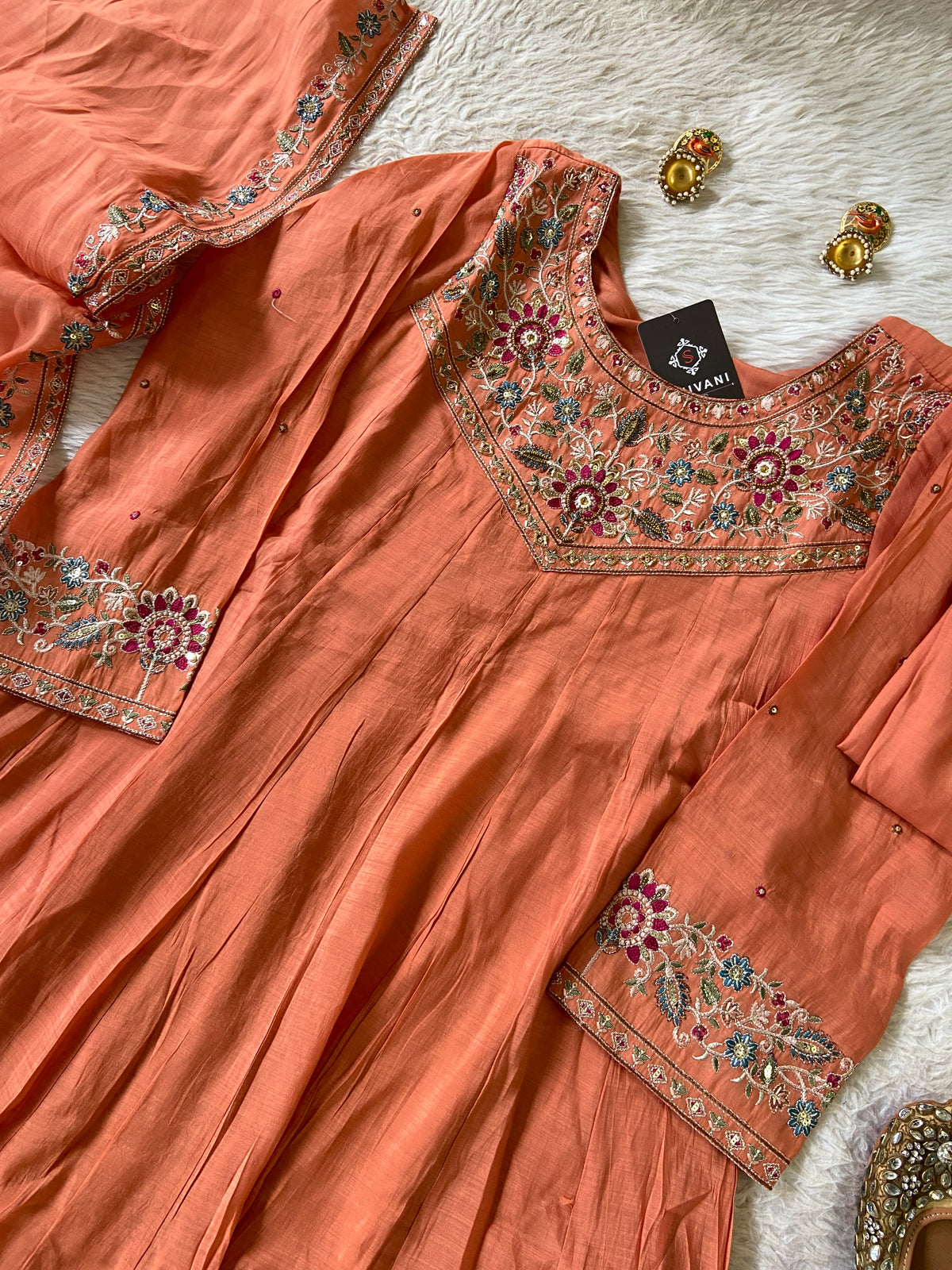 Premium Designer Anarkali Suit. Silk Suit Sets For Women Online India. Shop the Latest Festive Summer Collection at Shivani Designer Kurti.