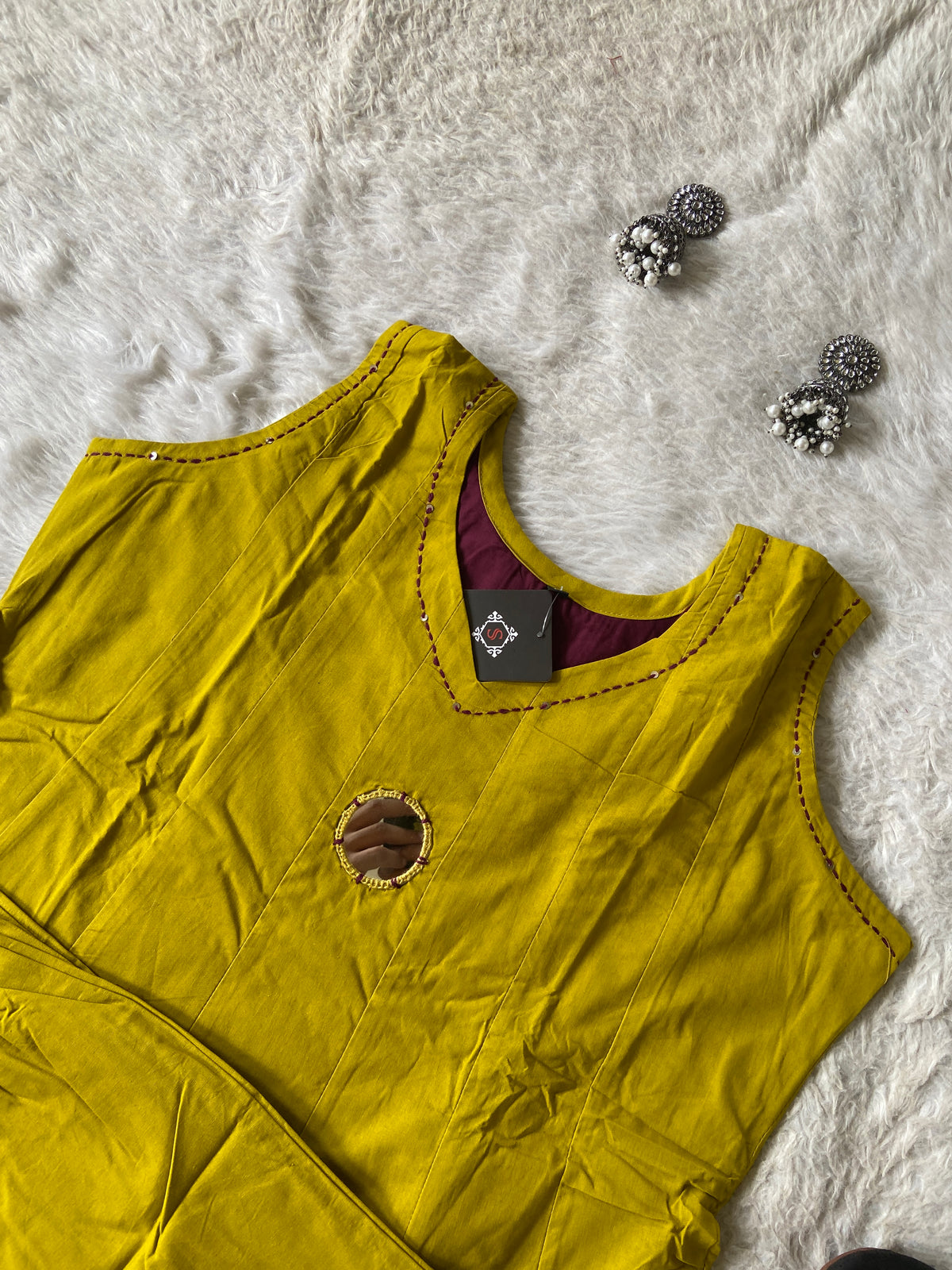 Aplic Work Cotton Anarkali Sleeveless Kurti And Palazzo. Cotton Anarkali Kurti Sets For Women Online India. Shop the Latest Festive Summer Collection at Shivani Designer Kurti.