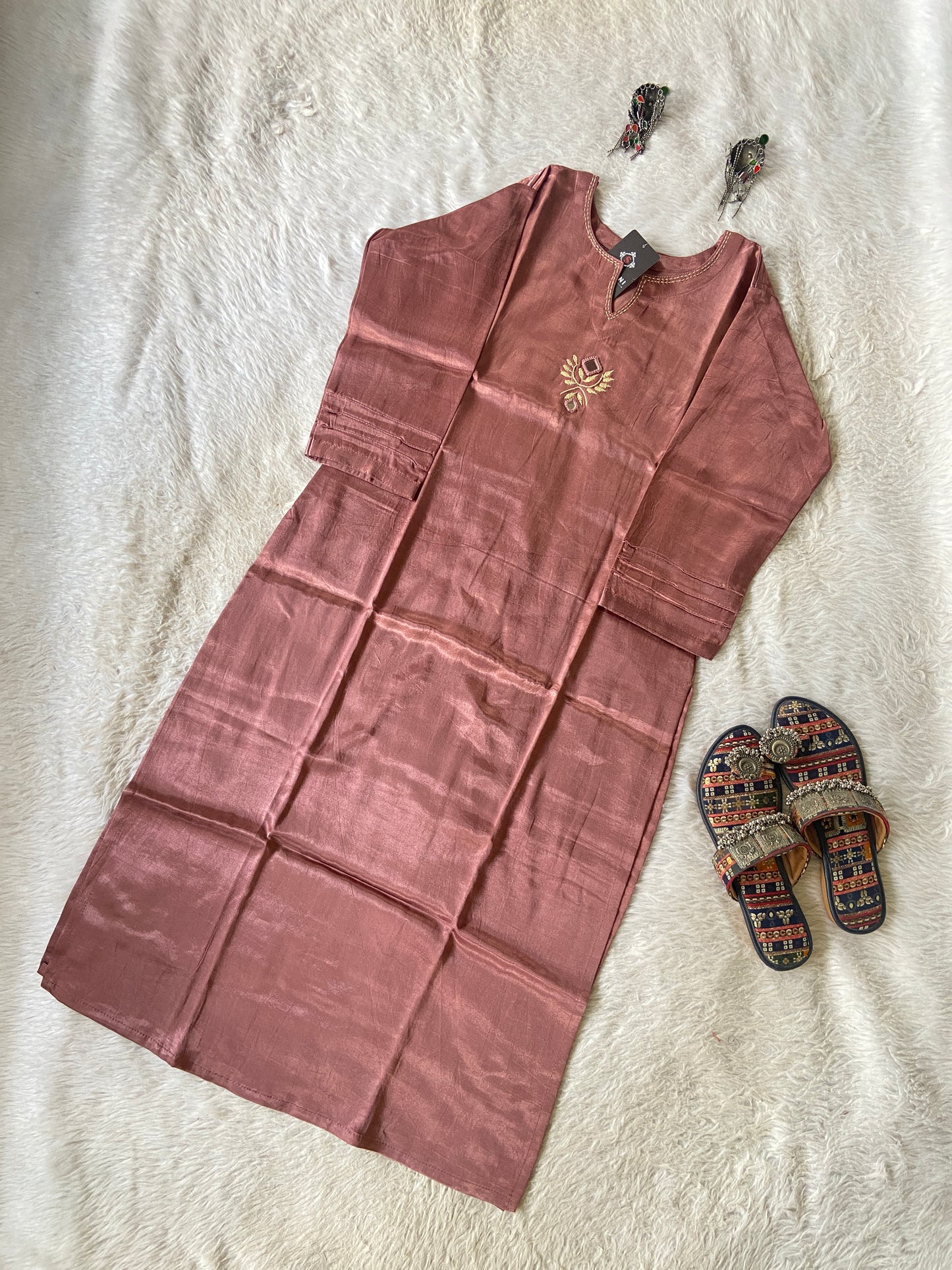 Gajji Silk Straight Kurti. Silk Kurtis For Women Online India. Shop the Latest Festive Summer Collection at Shivani Designer Kurti.
