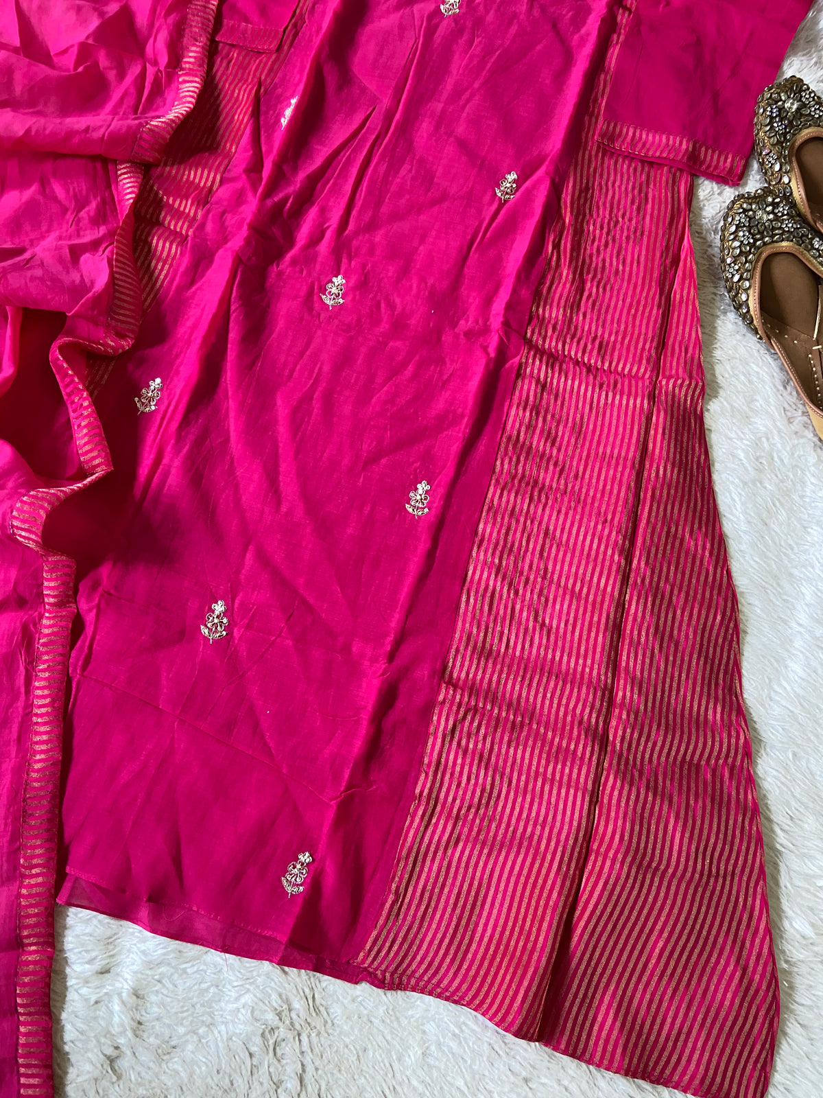 Premium Collection. Banarasi Mul Chanderi Aline Kurti With Pant And Dupatta. Silk Suit Sets For Women Online India. Shop the Latest Festive Summer Collection at Shivani Designer Kurti.