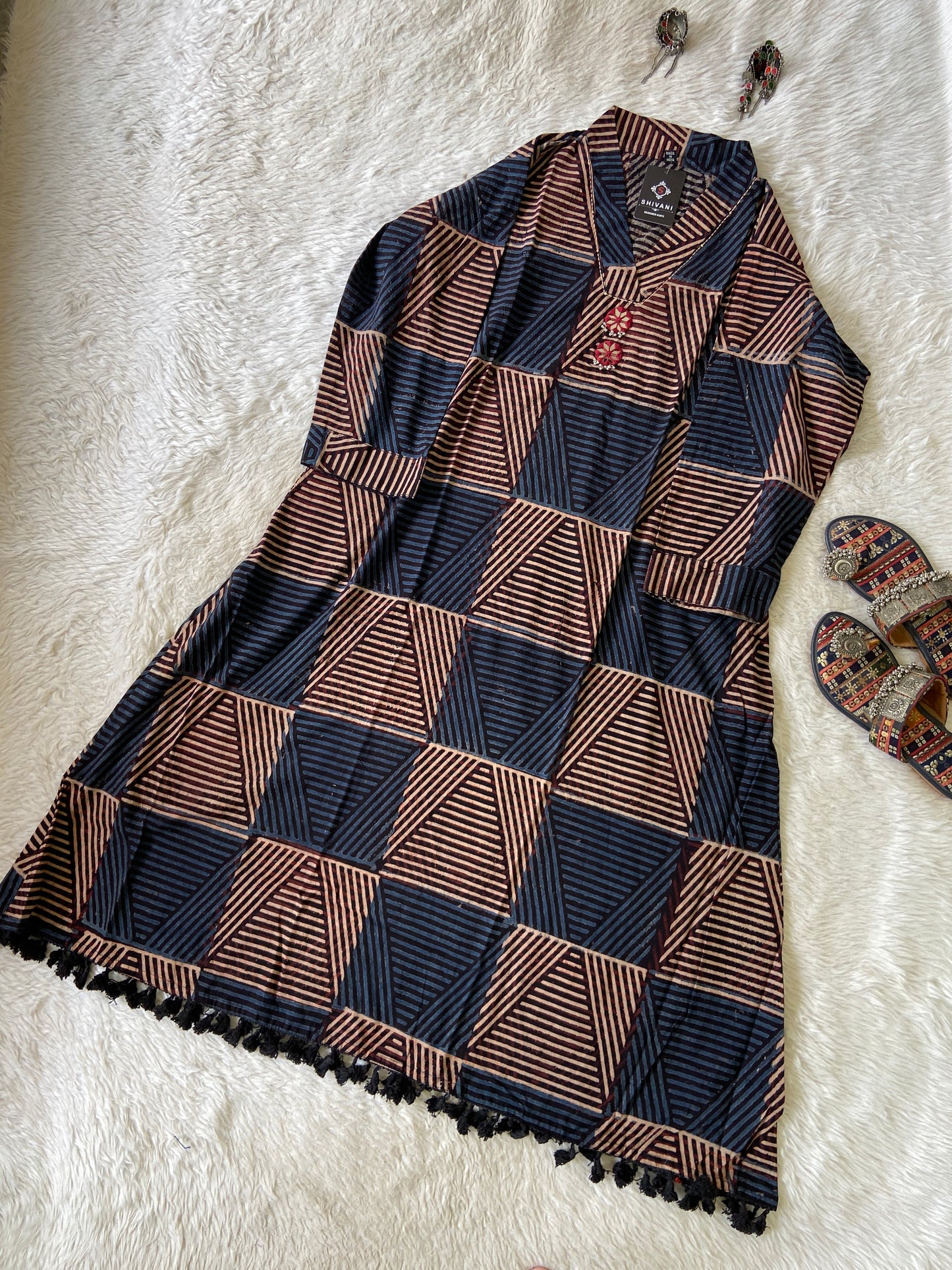 Cotton Midi, Cotton Aline Kurti With Mirror Work (Gamthi Kurti). Cotton Kurti For Women online India. Shop the Latest Festive Summer Collection at Shivani Designer Kurti.