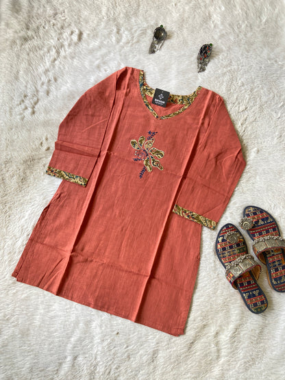 Aplic Work Cotton Short Top (Gamthi). Cotton Short Top For Women online India. Shop the Latest Festive Summer Collection at Shivani Designer Kurti.