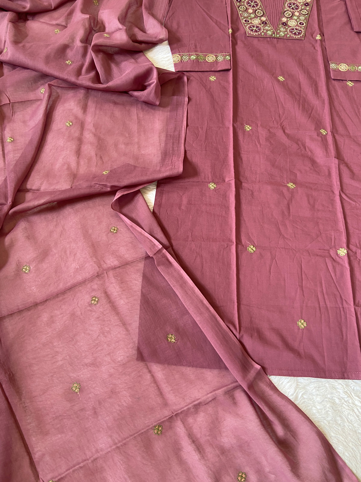 Embroidery Work Cotton Straight Cut Kurti With Pant And Dupatta. Cotton Suit Sets For Women Online India. Shop the Latest Festive Summer Collection at Shivani Designer Kurti.)