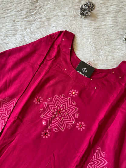 Gaji Satin Straight Kurti With Palazzo. Silk Kurti Sets For Women Online India. Shop the Latest Festive Summer Collection at Shivani Designer Kurti.