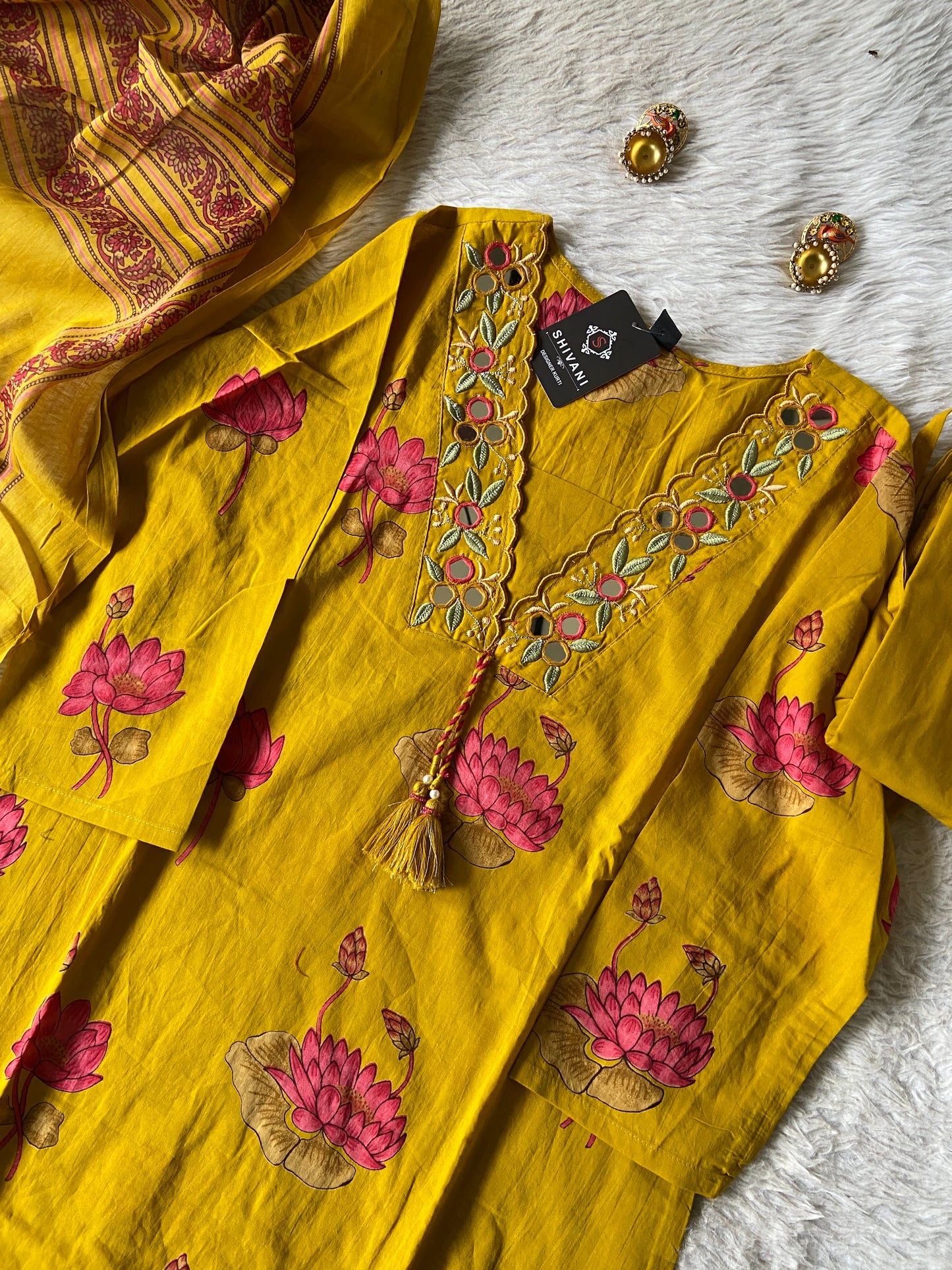 Cotton Straight Cut Kurti With Palazzo And Dupatta. Cotton Suit Sets For Women Online India. Shop the Latest Festive Summer Collection at Shivani Designer Kurti.