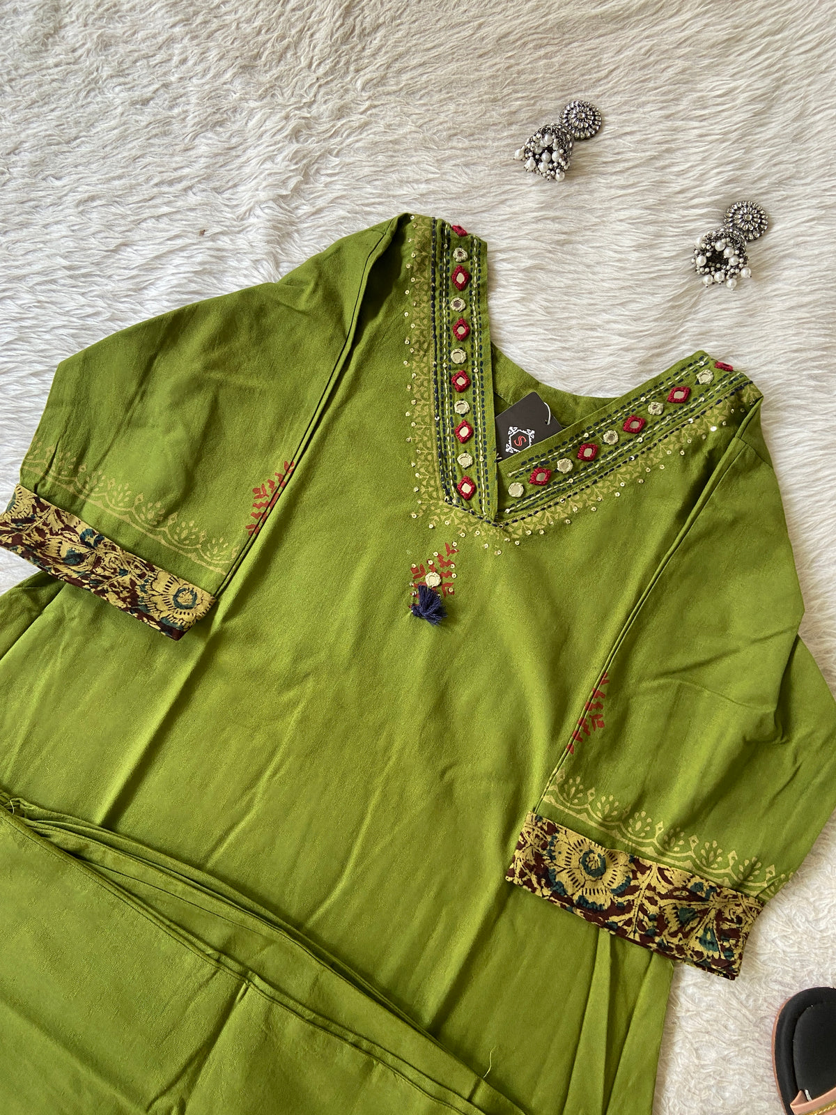 Mirror Work Aline Cotton Kurti And Palazzo (Gamthi Pair). Cotton Kurti Sets For Women Online India. Shop the Latest Festive Summer Collection at Shivani Designer Kurti.