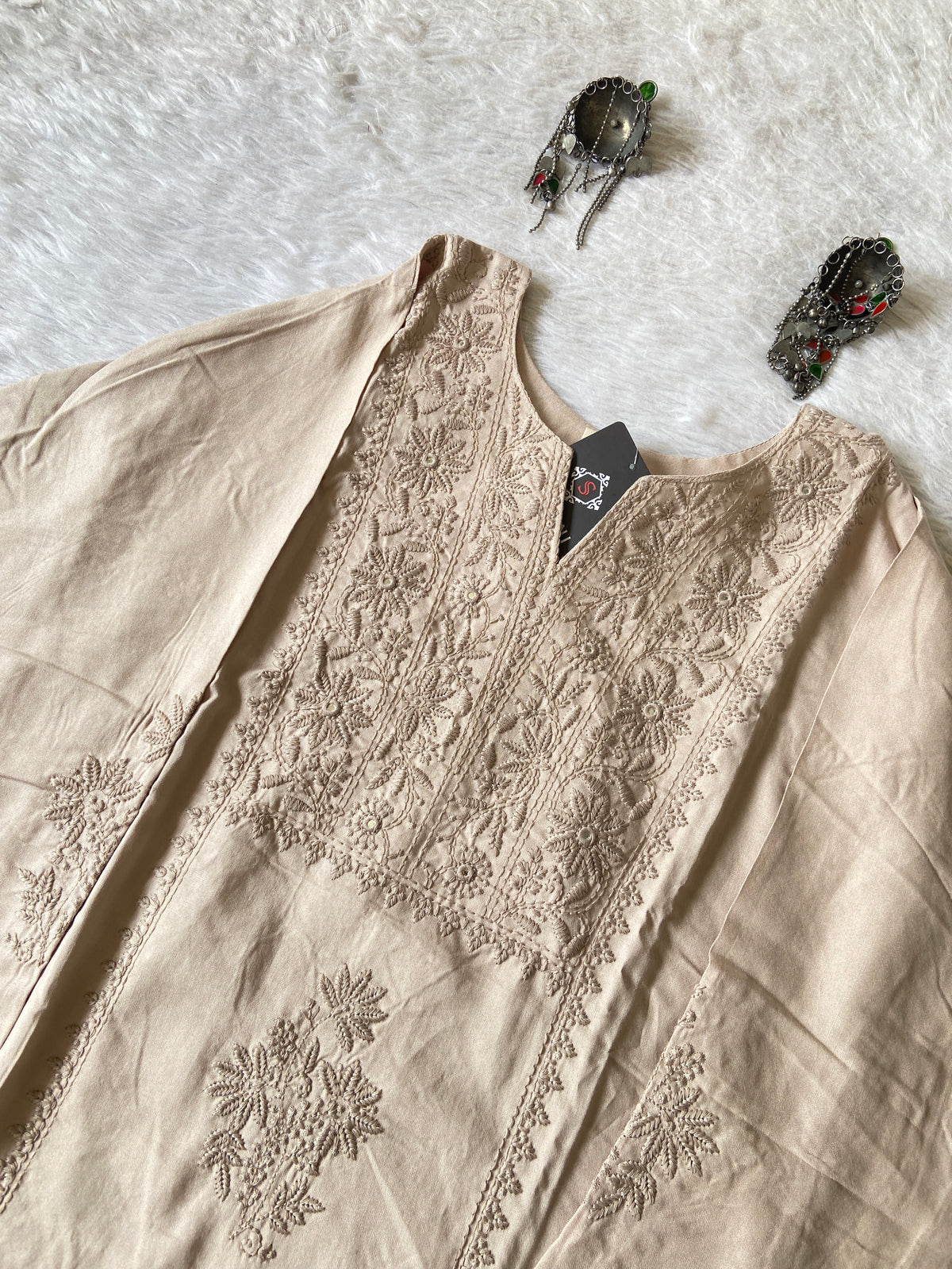 Rayon Lucknowi Chikankari Short Kurti. Rayon Short Top For Women online India. Shop the Latest Festive Summer Collection at Shivani Designer Kurti.