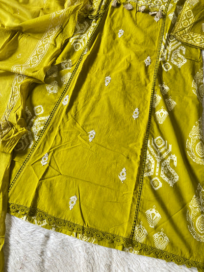 Jaipuri Print Cotton Aline Kurti With Palazzo And Dupatta.. Cotton Suit Sets For Women Online India. Shop the Latest Festive Summer Collection at Shivani Designer Kurti.