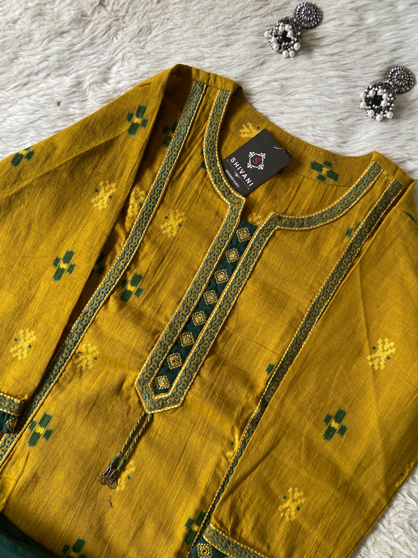Linen Cotton Aline With Cut Kurti And Palazzo. Cotton Aline Kurti Sets For Women Online India. Shop the Latest Festive Summer Collection at Shivani Designer Kurti.
