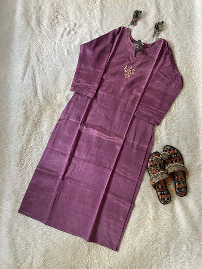 Gajji Silk Straight Kurti. Silk Kurtis For Women Online India. Shop the Latest Festive Summer Collection at Shivani Designer Kurti.