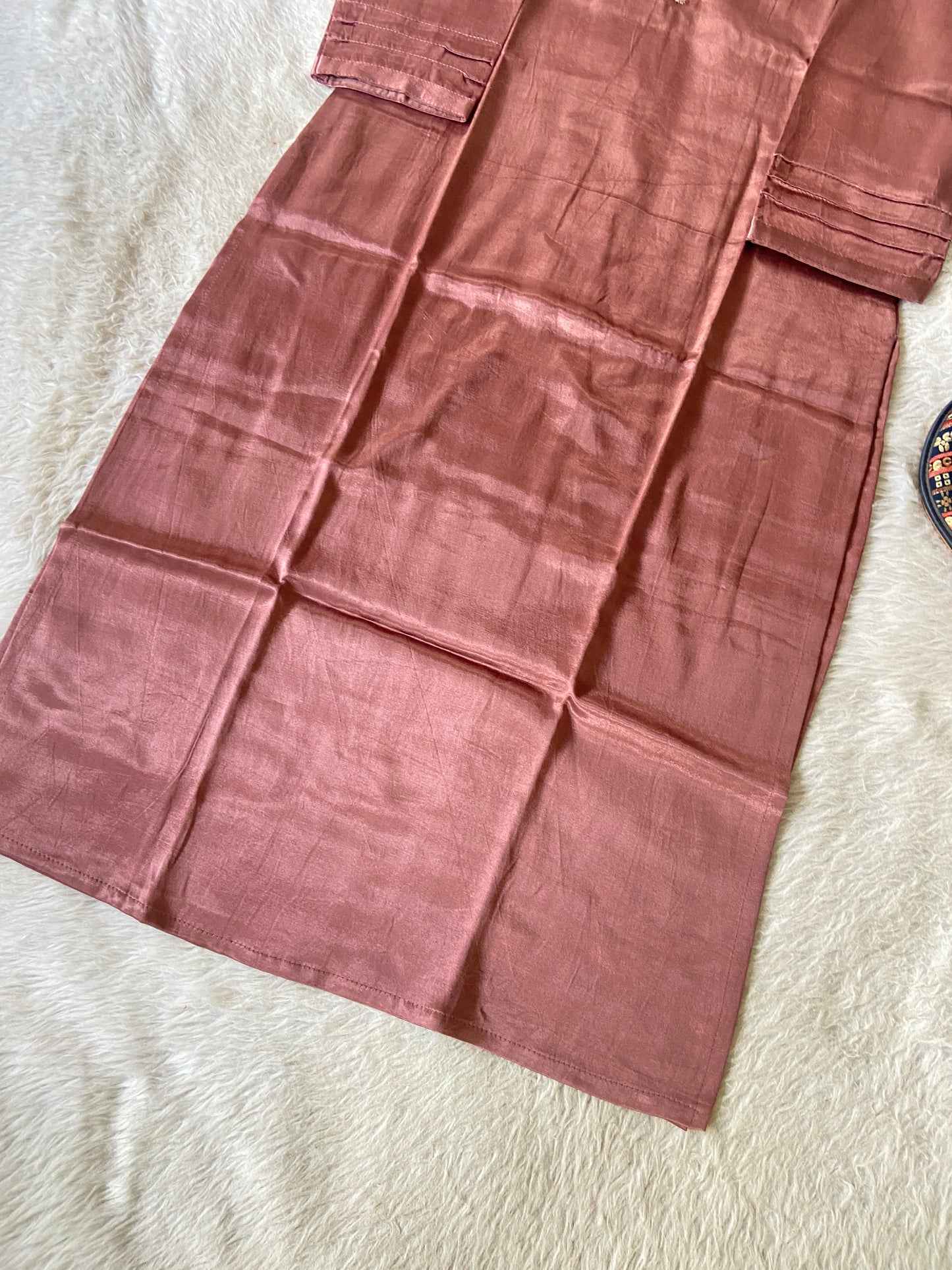 Gajji Silk Straight Kurti. Silk Kurtis For Women Online India. Shop the Latest Festive Summer Collection at Shivani Designer Kurti.