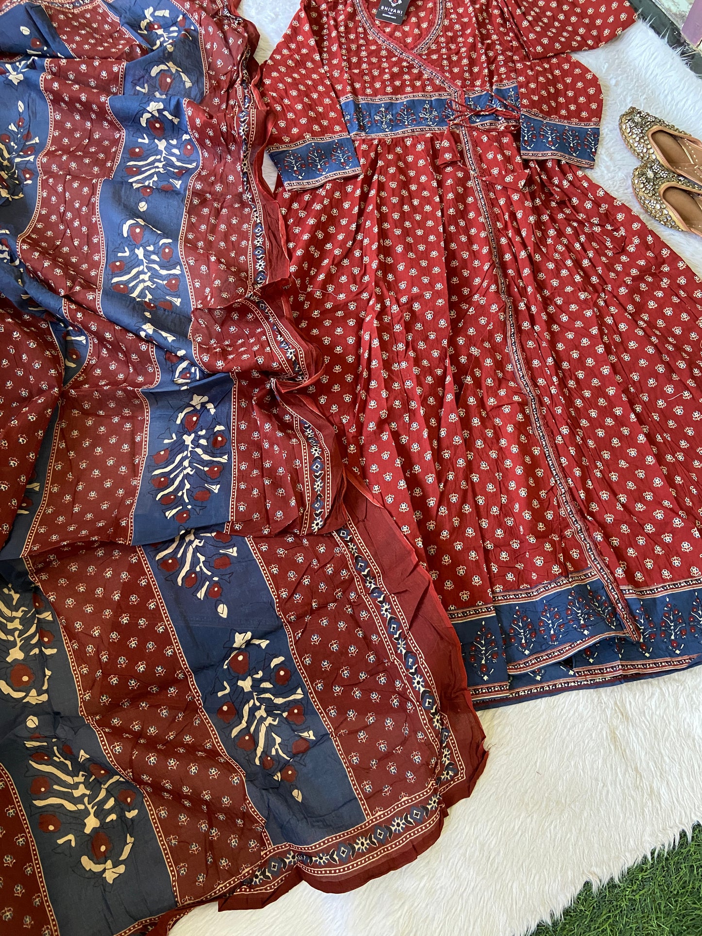 Jaipuri Cotton Angarakha Style Anarkali Kurti With Pant And Dupatta. Cotton Suit Sets For Women Online India. Shop the Latest Festive Summer Collection at Shivani Designer Kurti.