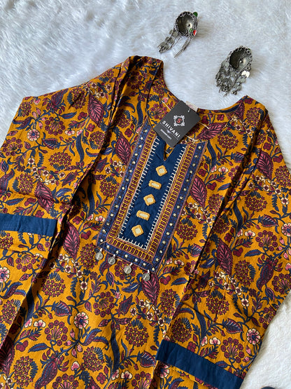 Cotton Short Top (Gamthi Short Top). Cotton Short Top For Women online India. Shop the Latest Festive Summer Collection at Shivani Designer Kurti.