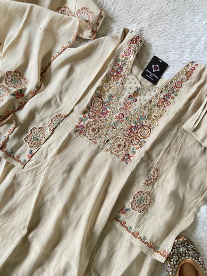 Premium Designer Anarkali Suit. Silk Suit Sets For Women Online India. Shop the Latest Festive Summer Collection at Shivani Designer Kurti.