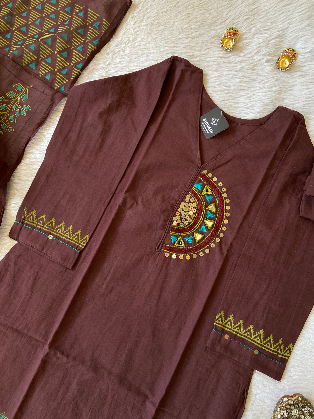Mirror Hand Work Cotton Flex Straight Cut Kurti With Palazzo And Dupatta. Cotton Suit Sets For Women Online India. Shop the Latest Festive Summer Collection at Shivani Designer Kurti.