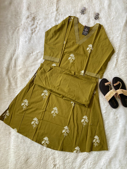 Beautiful Embroidery Work, VNeck Aline Kurti With Palazzo. Cotton Aline Kurti Sets For Women.