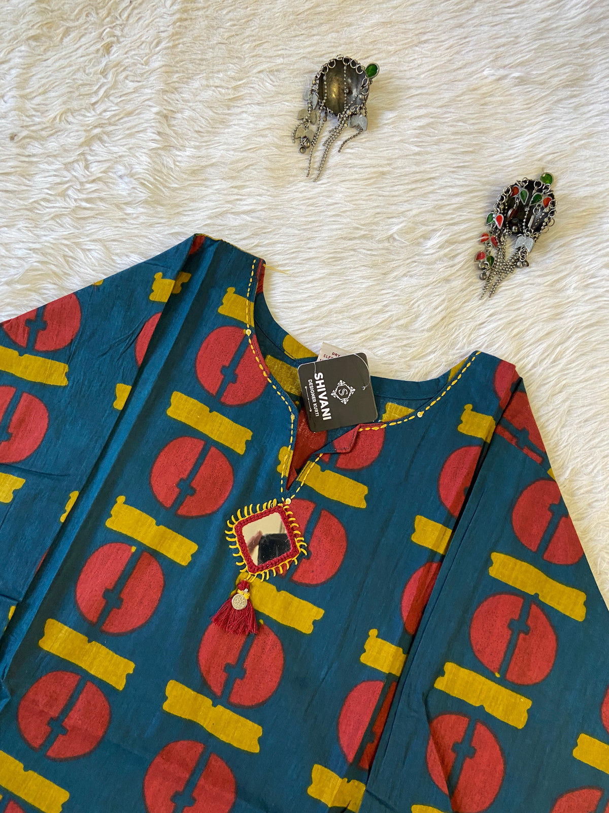 Cotton Short Top (Gamthi Short Top). Cotton Short Top For Women online India. Shop the Latest Festive Summer Collection at Shivani Designer Kurti.