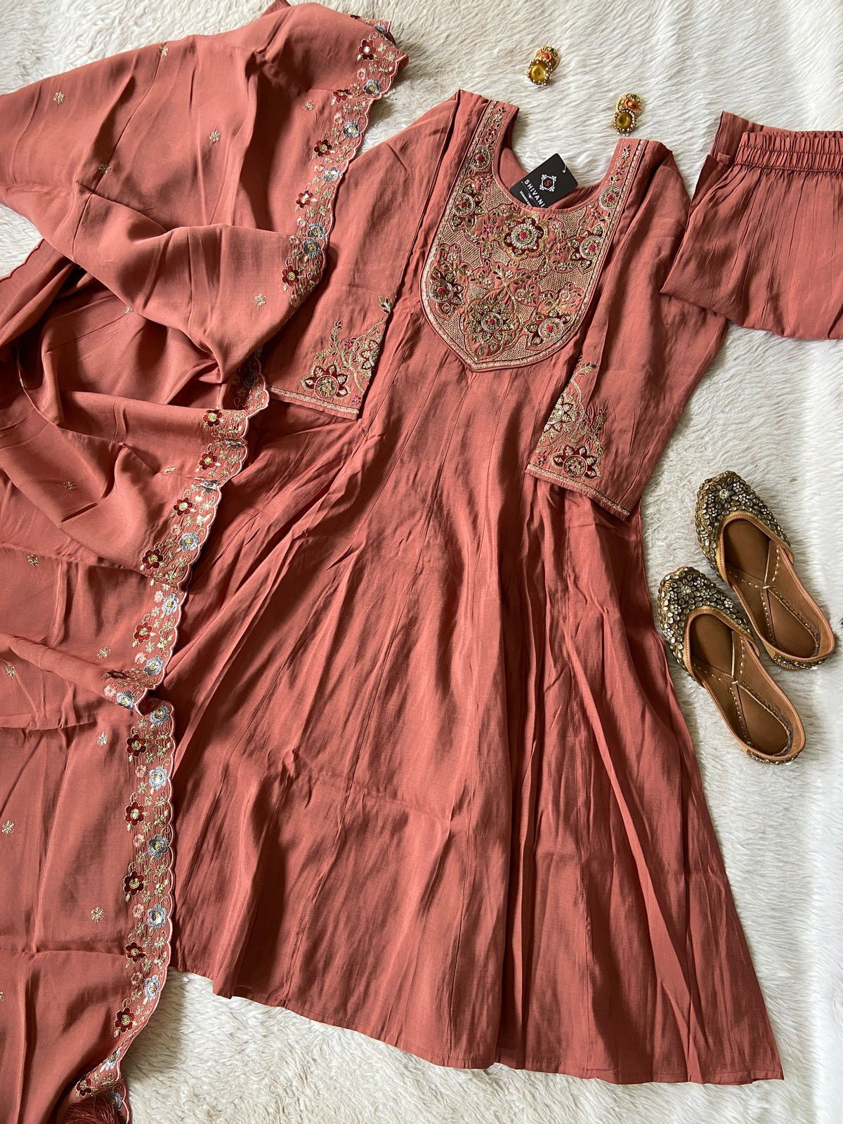 Premium Designer Anarkali Suit. Silk Suit Sets For Women Online India. Shop the Latest Festive Summer Collection at Shivani Designer Kurti.