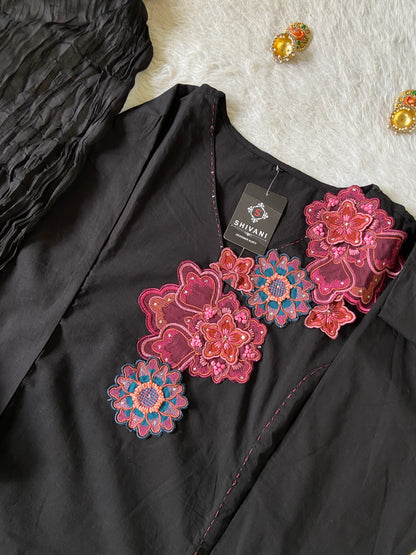Embroidery Work Cotton Straight Cut Kurti With Pant And Dupatta. Cotton Suit Sets For Women Online India. Shop the Latest Festive Summer Collection at Shivani Designer Kurti.