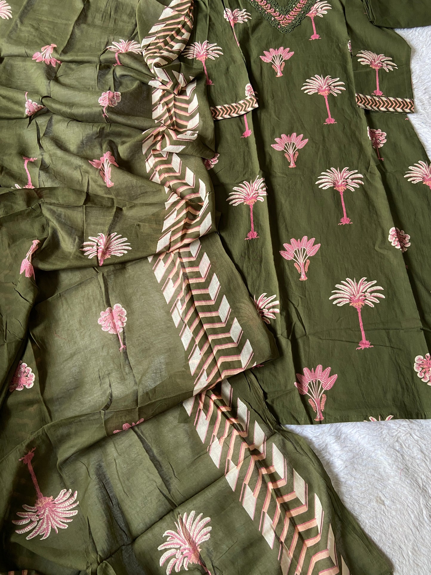 Cotton Straight Cut Kurti With Palazzo And Dupatta. Cotton Suit Sets For Women Online India. Shop the Latest Festive Summer Collection at Shivani Designer Kurti.