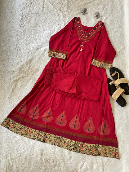 Mirror Work Aline Cotton Kurti And Palazzo (Gamthi Pair). Cotton Kurti Sets For Women Online India. Shop the Latest Festive Summer Collection at Shivani Designer Kurti.