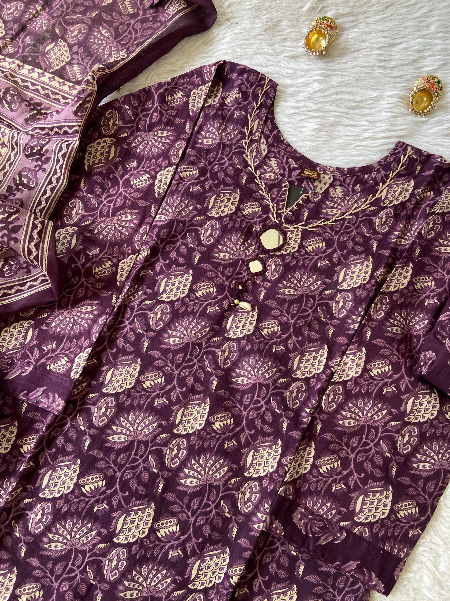 Jaipuri Print Cotton Straight Cut Kurti With Pant And Dupatta. Cotton Suit Sets For Women Online India. Shop the Latest Festive Summer Collection at Shivani Designer Kurti.