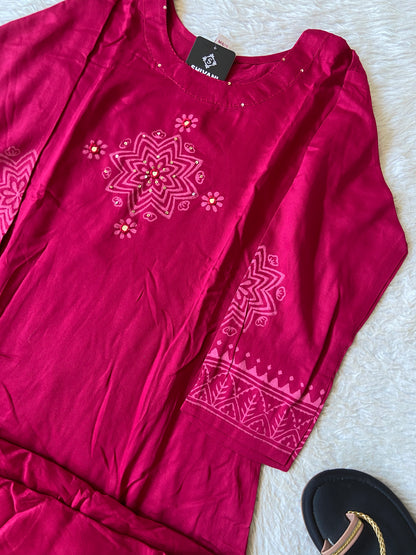 Gaji Satin Straight Kurti With Palazzo. Silk Kurti Sets For Women Online India. Shop the Latest Festive Summer Collection at Shivani Designer Kurti.