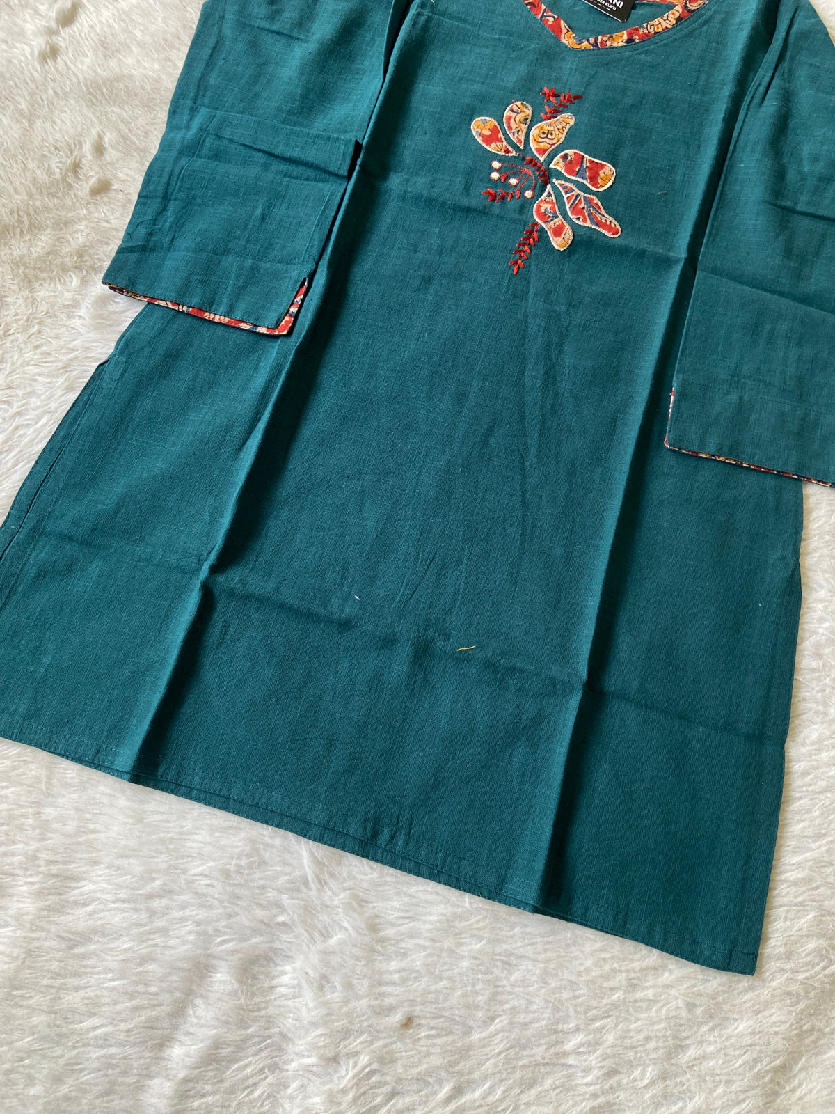 Aplic Work Cotton Short Top (Gamthi). Cotton Short Top For Women online India. Shop the Latest Festive Summer Collection at Shivani Designer Kurti.