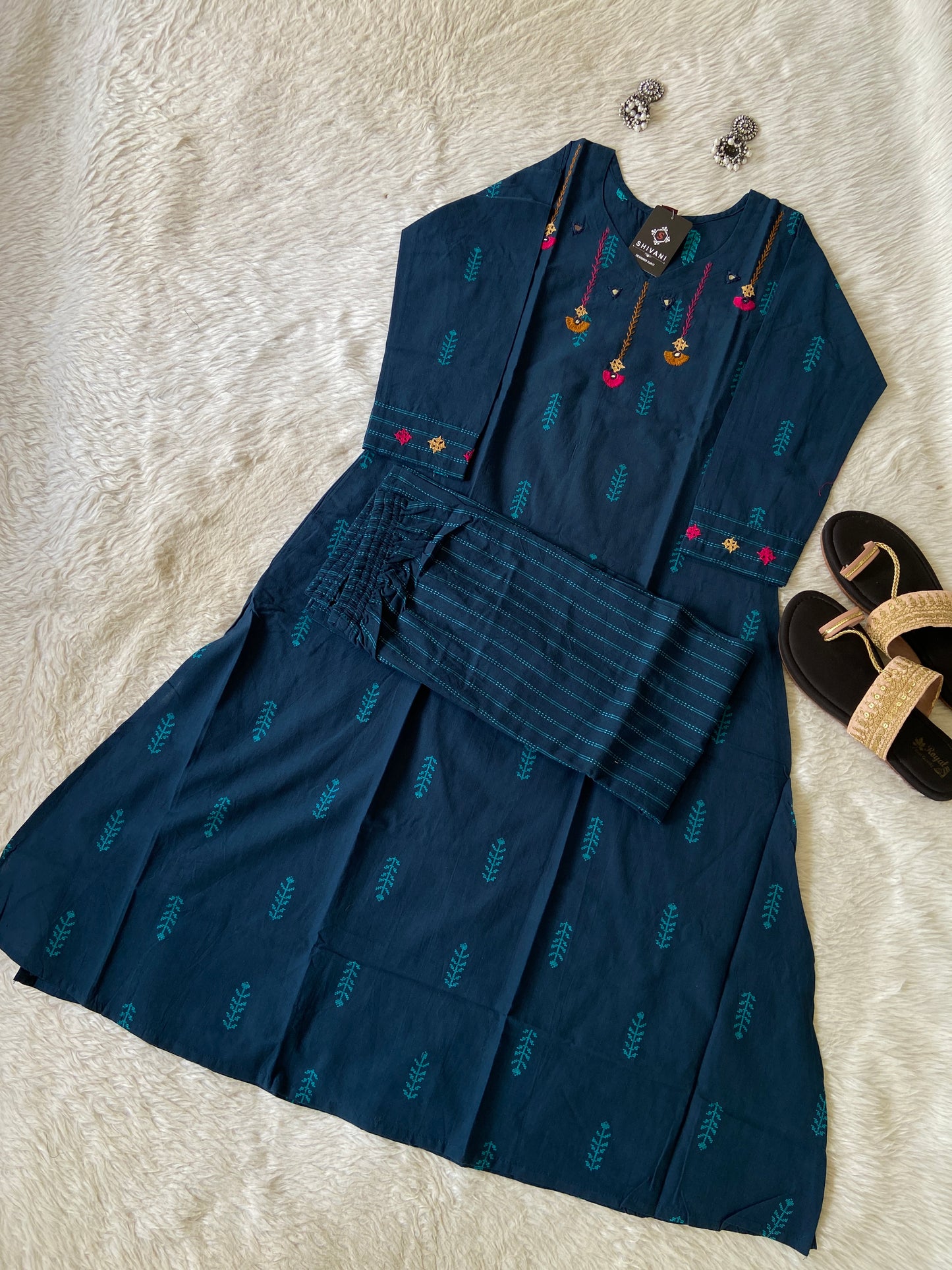 Handwork in Neck Cotton Aline Kurti With Palazzo. Cotton Aline Kurti Sets For Women Online India. Shop the Latest Festive Summer Collection at Shivani Designer Kurti.