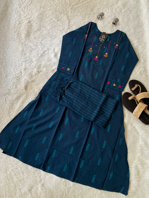 Handwork in Neck Cotton Aline Kurti With Palazzo. Cotton Aline Kurti Sets For Women Online India. Shop the Latest Festive Summer Collection at Shivani Designer Kurti.