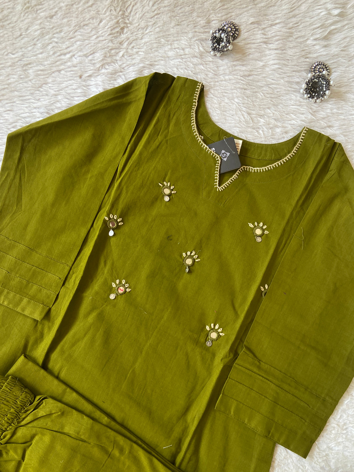Mirror Work Cotton Straight Kurti With Palazzo. Cotton Kurti Sets For Women Online India. Shop the Latest Festive Summer Collection at Shivani Designer Kurti. (Copy)