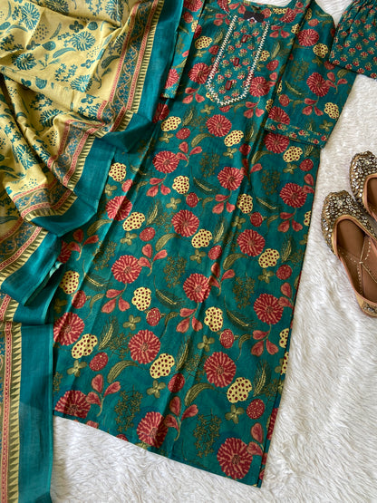 Jaipuri Print Cotton Straight Cut Kurti With Pant And Dupatta. Cotton Suit Sets For Women Online India. Shop the Latest Festive Summer Collection at Shivani Designer Kurti.