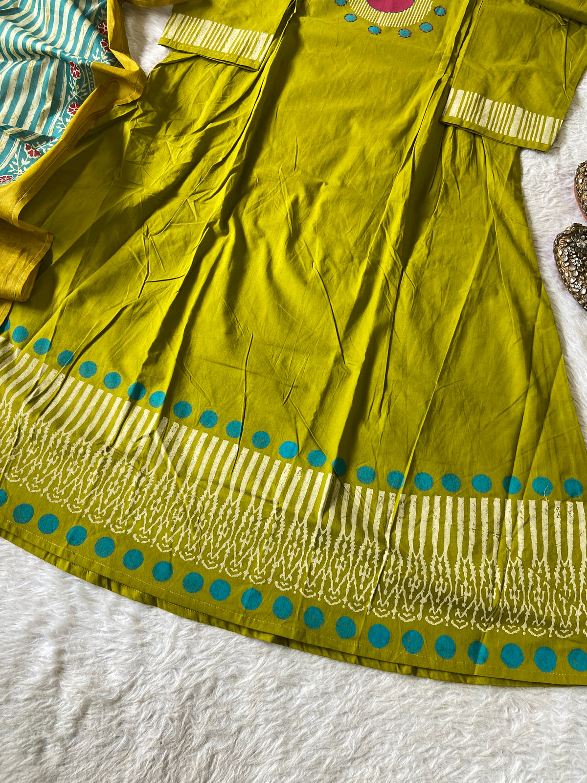 Block Print Cotton Aline Kurti, Palazzo And Printed Dupatta (Gamthi Suit). Cotton Suits Sets For Women Online India. Shop the Latest Festive Summer Collection at Shivani Designer Kurti.