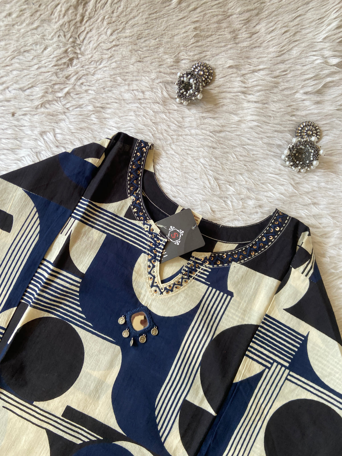 Jaipuri Cotton Printed Straight Kurti With Palazzo. Cotton Kurti Sets For Women Online India. Shop the Latest Festive Summer Collection at Shivani Designer Kurti.