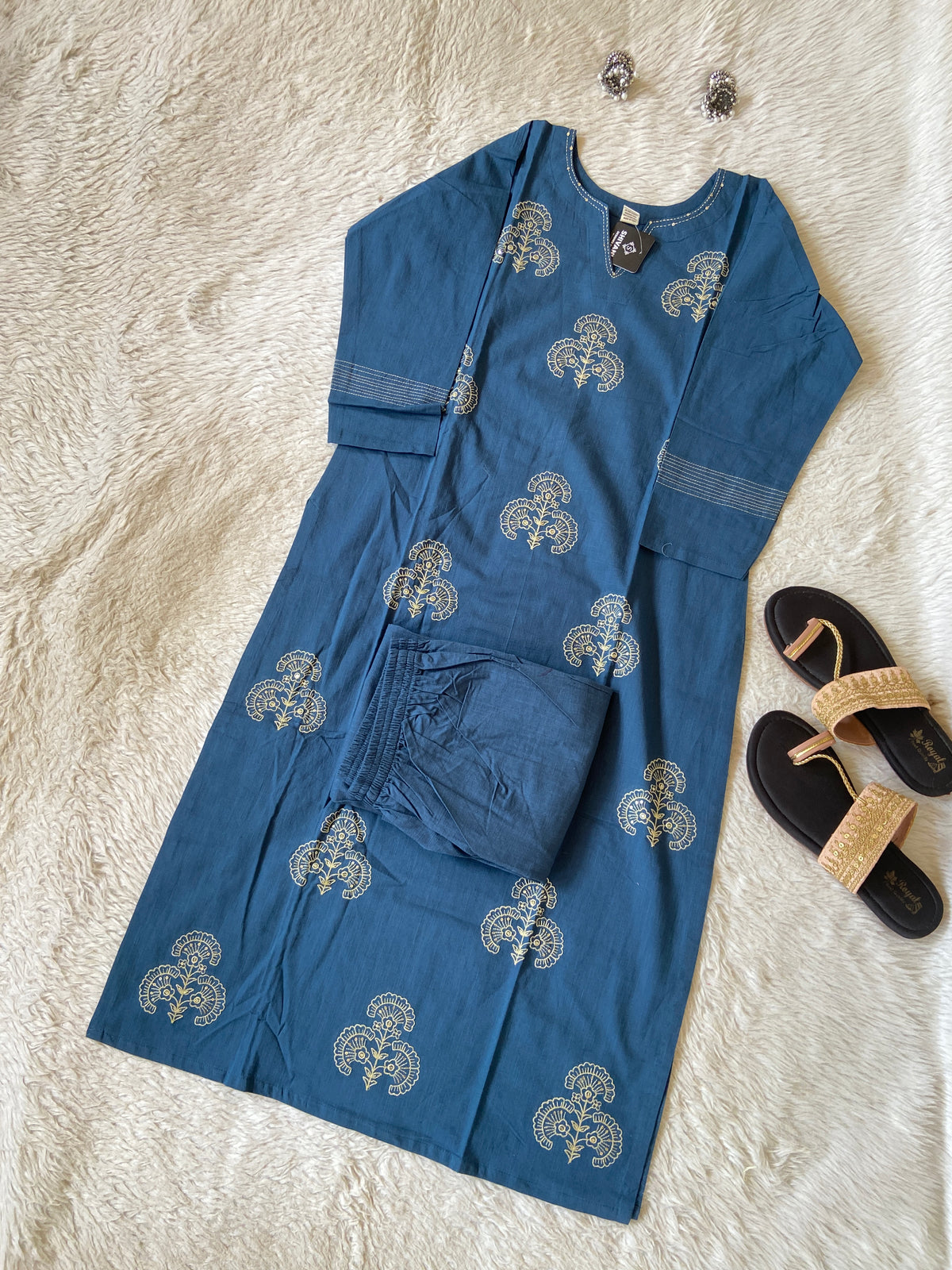 Embroidery Work Cotton Straight Kurti With Palazzo. Cotton Kurti Sets For Women Online India. Shop the Latest Festive Summer Collection at Shivani Designer Kurti.