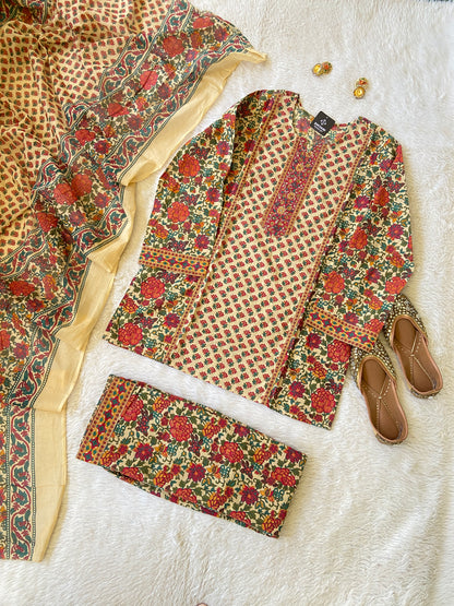 Gopi Dress. Cotton Printed Short Kurti With Divider Palazzo And Dupatta. Cotton Suit Sets For Women Online India. Shop the Latest Festive Summer Collection at Shivani Designer Kurti.