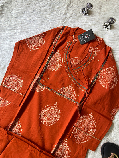 Cotton Angarakha Kurti And Palazzo. Cotton Kurtis Sets For Women Online India. Shop the Latest Festive Summer Collection at Shivani Designer Kurti.