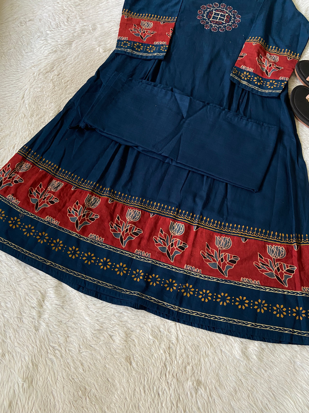 Real Mirror Work Cotton Aline Kurti And Palazzo (Gamthi Pair). Cotton Aline Kurti Sets For Women Online India. Shop the Latest Festive Summer Collection at Shivani Designer Kurti.