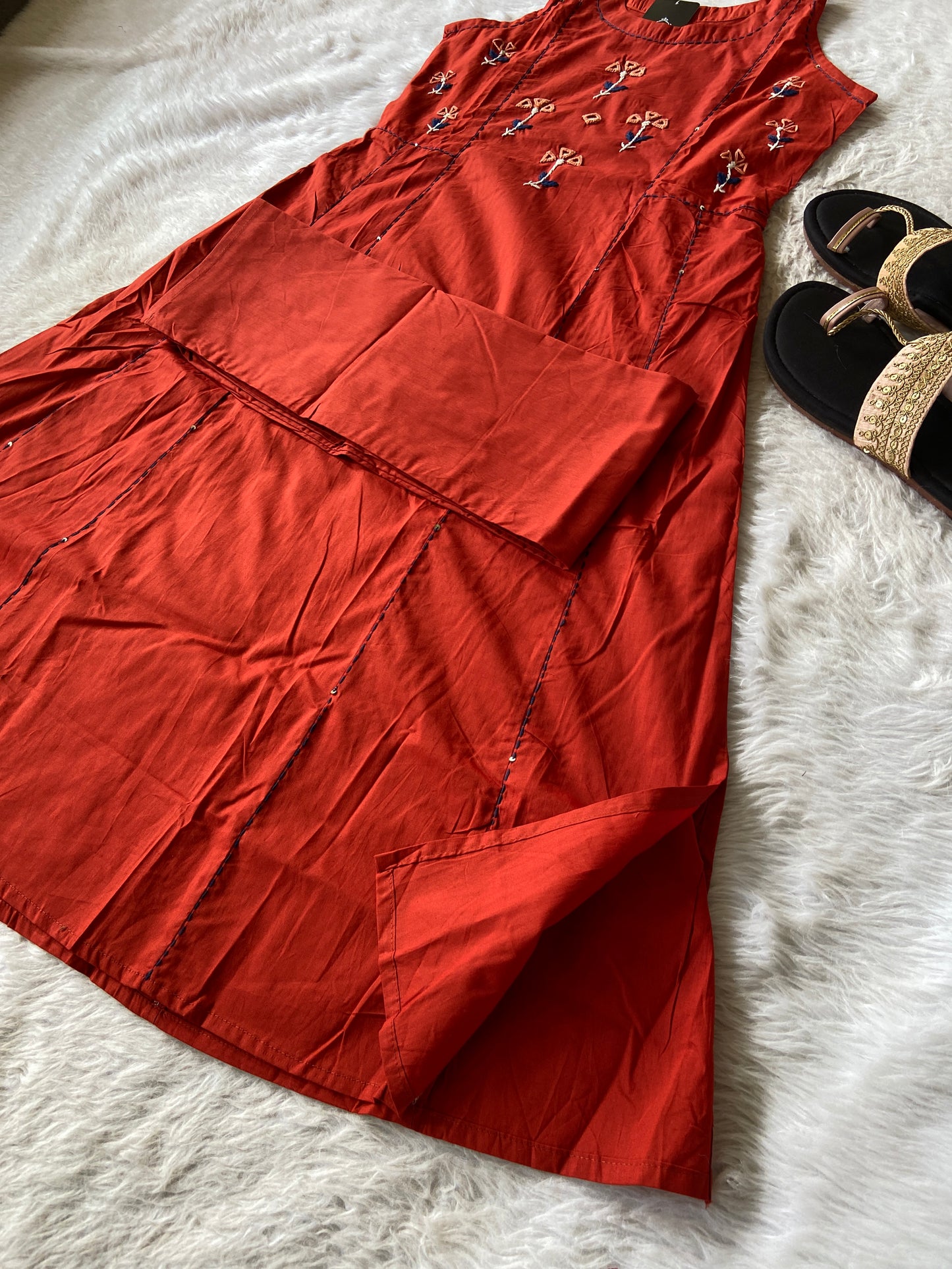 Real Mirror With Handwork, Sleeveless Kurti With Lowcut, Matching Palazzo, Cotton Aline Kurti Sets For Women.