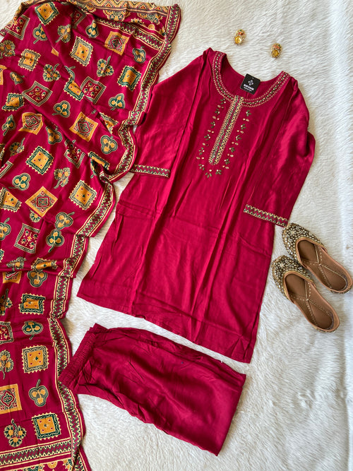 Handwork Short Kurti With Farsi Salwar And Dupatta. Silk Suit Sets For Women Online India. Shop the Latest Festive Summer Collection at Shivani Designer Kurti.
