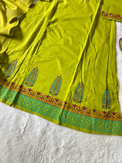 Cotton Hand Work Aline Kurti With Plain Palazzo And Block Printed Dupatta (Gamthi Pair). Cotton Suit Sets For Women Online India. Shop the Latest Festive Summer Collection at Shivani Designer Kurti.