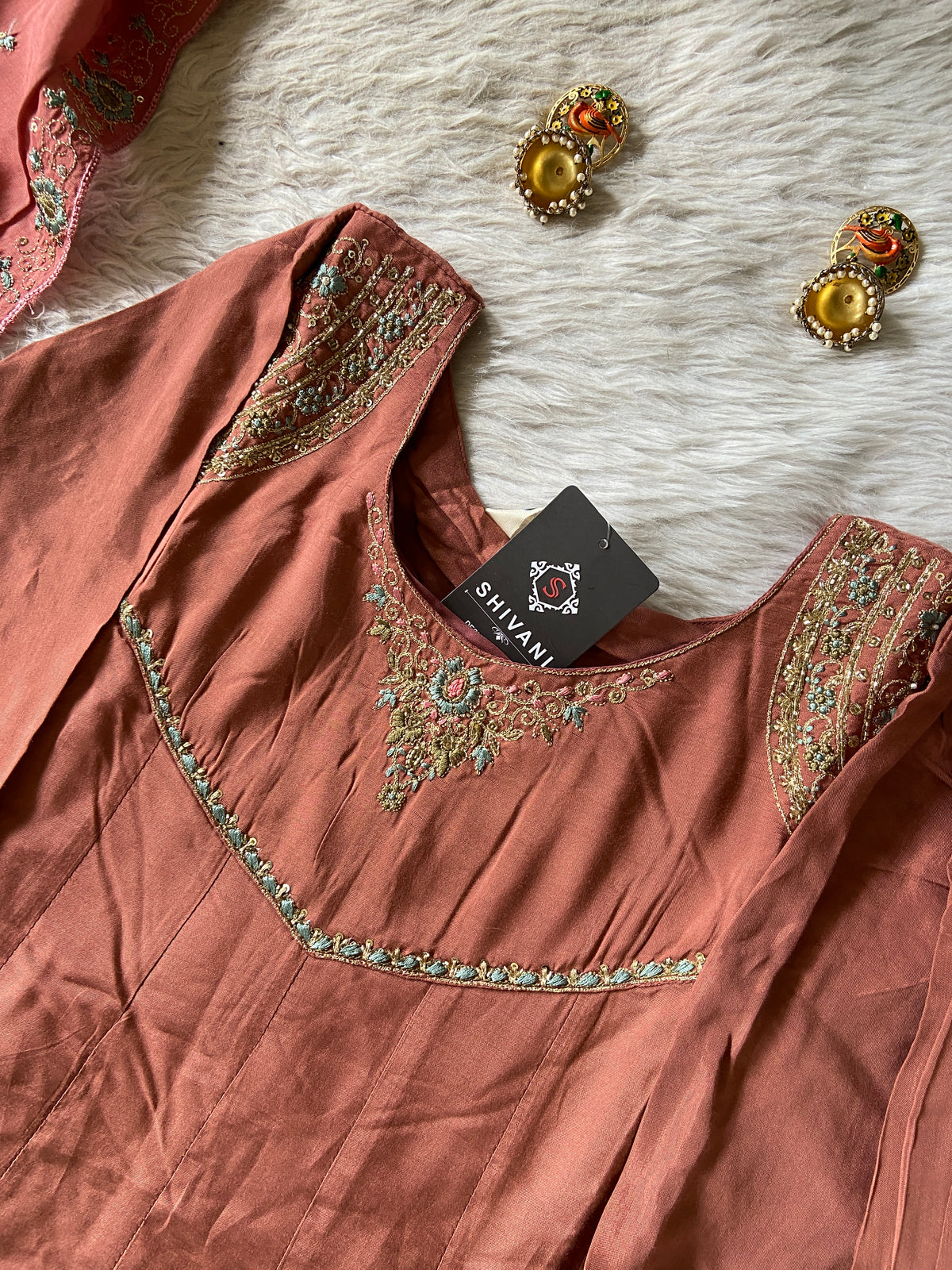 Premium Designer Anarkali Suit. Silk Suit Sets For Women Online India. Shop the Latest Festive Summer Collection at Shivani Designer Kurti.