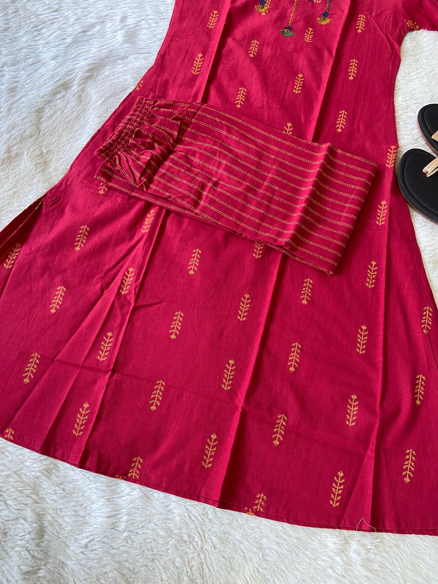 Handwork in Neck Cotton Aline Kurti With Palazzo. Cotton Aline Kurti Sets For Women Online India. Shop the Latest Festive Summer Collection at Shivani Designer Kurti.