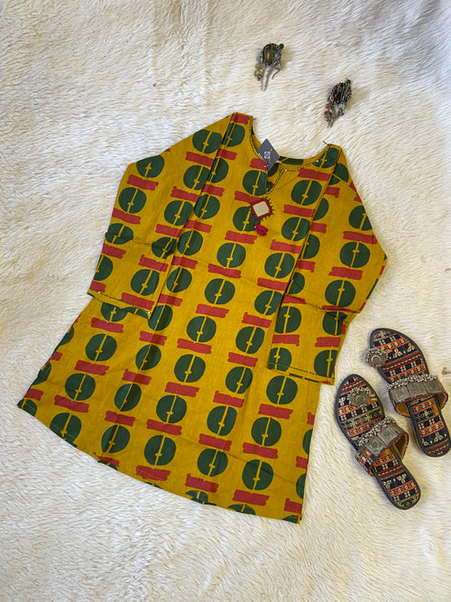 Cotton Short Top (Gamthi Short Top). Cotton Short Top For Women online India. Shop the Latest Festive Summer Collection at Shivani Designer Kurti.