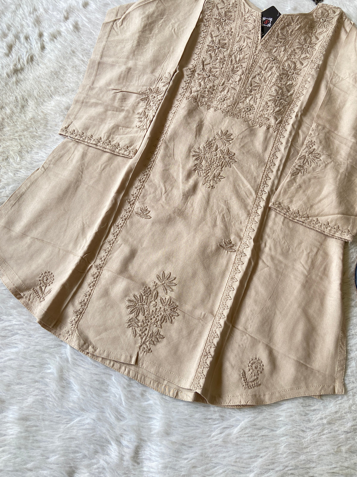 Rayon Lucknowi Chikankari Short Kurti. Rayon Short Top For Women online India. Shop the Latest Festive Summer Collection at Shivani Designer Kurti.