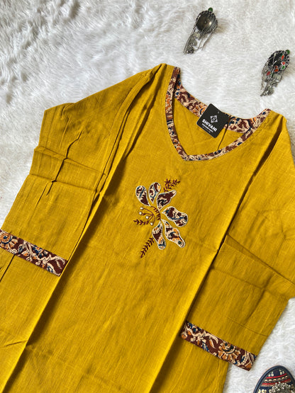 Aplic Work Cotton Short Top (Gamthi). Cotton Short Top For Women online India. Shop the Latest Festive Summer Collection at Shivani Designer Kurti.