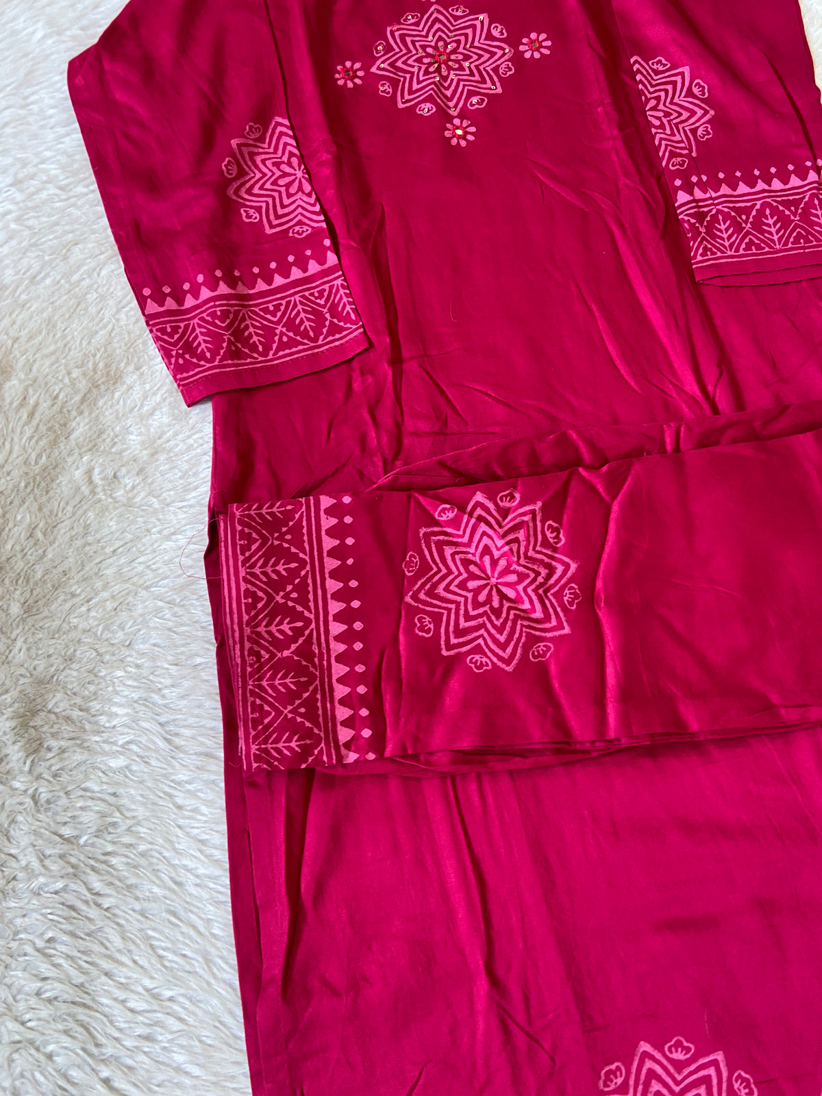 Gaji Satin Straight Kurti With Palazzo. Silk Kurti Sets For Women Online India. Shop the Latest Festive Summer Collection at Shivani Designer Kurti.