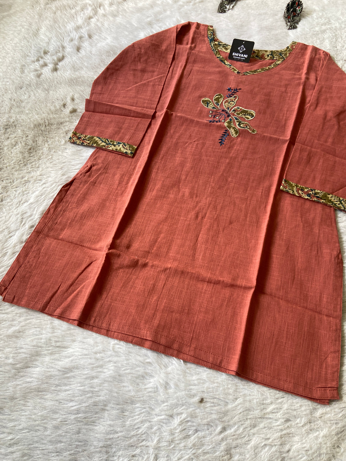 Aplic Work Cotton Short Top (Gamthi). Cotton Short Top For Women online India. Shop the Latest Festive Summer Collection at Shivani Designer Kurti.
